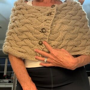 Cable-Knit Button-Front Capelet Shrug -Cream beige